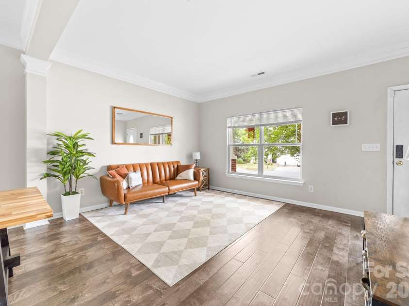 1525 Ladora Drive, Charlotte, NC 28262.  MLS# CAR4402271, YatesRealty ID 37083. 