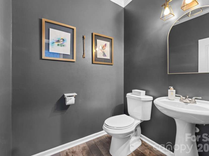 1525 Ladora Drive, Charlotte, NC 28262.  MLS# CAR4402271, YatesRealty ID 37083. 