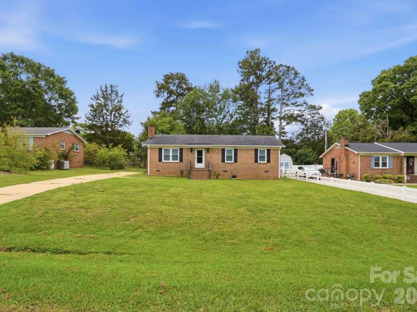 1564 Marett Boulevard Extension, Rock Hill, SC 29732.  MLS# CAR4392939, YatesRealty ID 37084. 