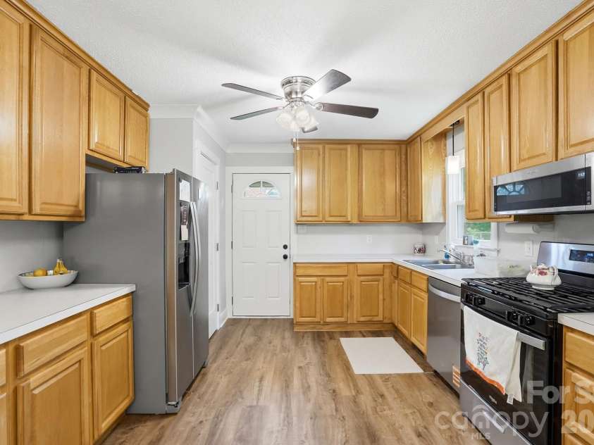 1564 Marett Boulevard Extension, Rock Hill, SC 29732.  MLS# CAR4392939, YatesRealty ID 37084. 