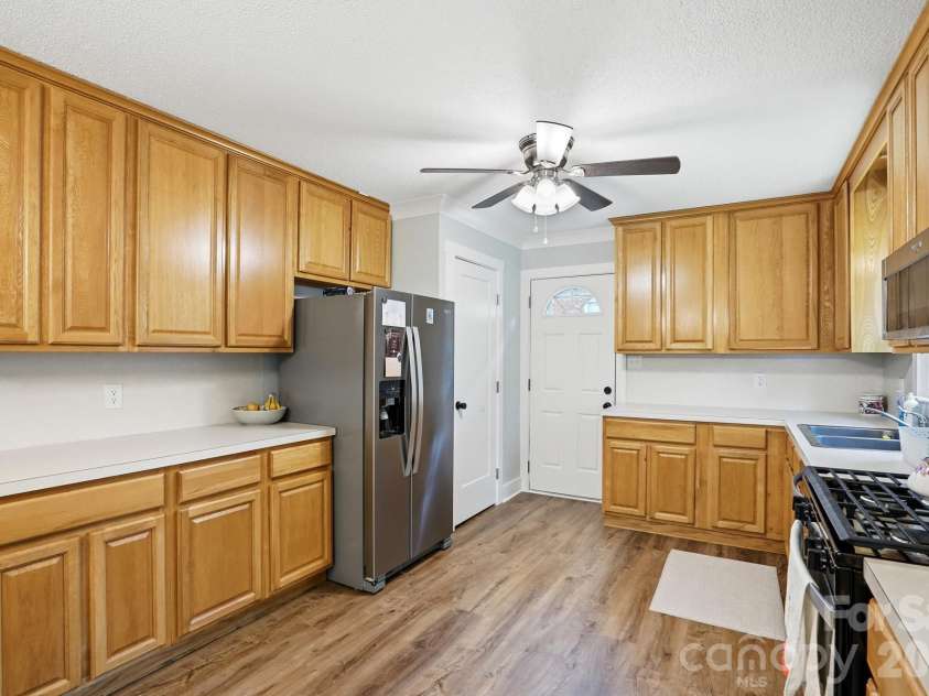 1564 Marett Boulevard Extension, Rock Hill, SC 29732.  MLS# CAR4392939, YatesRealty ID 37084. 