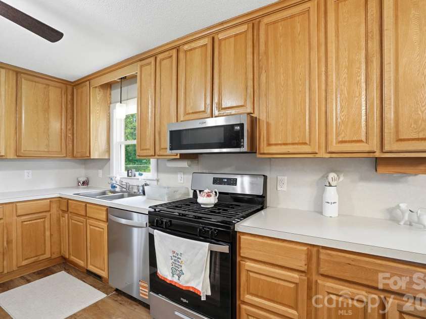1564 Marett Boulevard Extension, Rock Hill, SC 29732.  MLS# CAR4392939, YatesRealty ID 37084. 