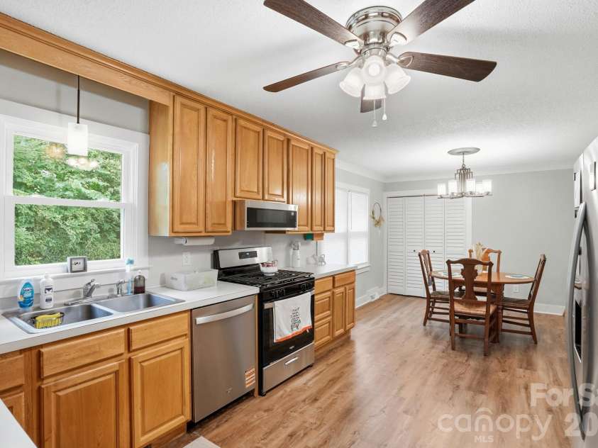 1564 Marett Boulevard Extension, Rock Hill, SC 29732.  MLS# CAR4392939, YatesRealty ID 37084. 