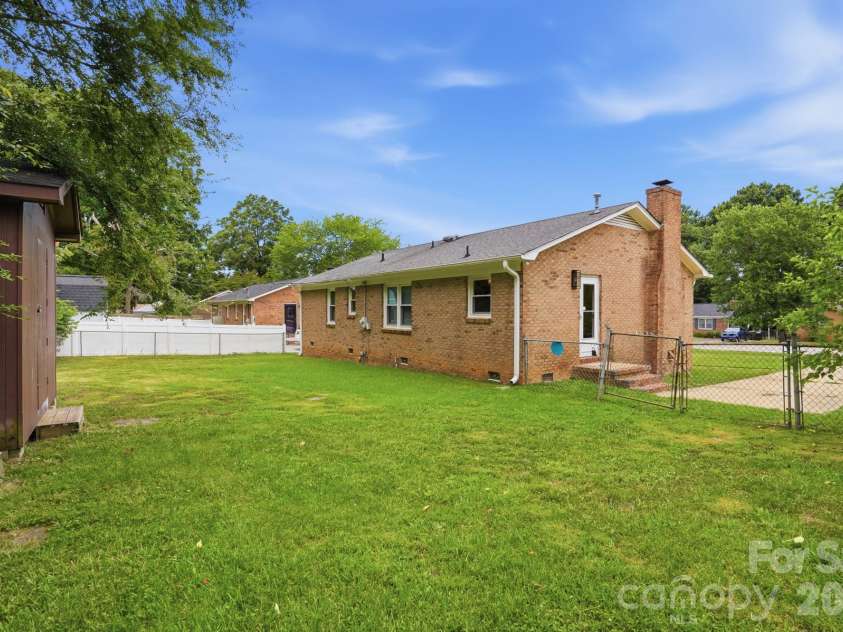 1564 Marett Boulevard Extension, Rock Hill, SC 29732.  MLS# CAR4392939, YatesRealty ID 37084. 