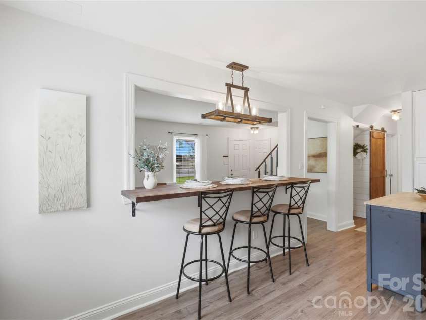 9418 Split Rail Lane, Charlotte, NC 28227.  MLS# CAR4389758, YatesRealty ID 37085. 