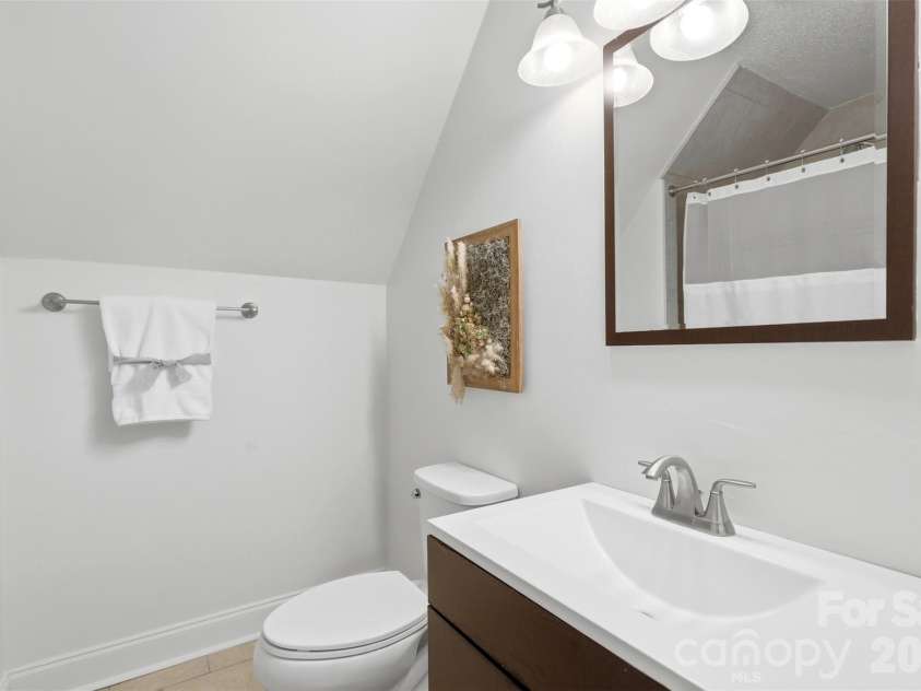 9418 Split Rail Lane, Charlotte, NC 28227.  MLS# CAR4389758, YatesRealty ID 37085. 