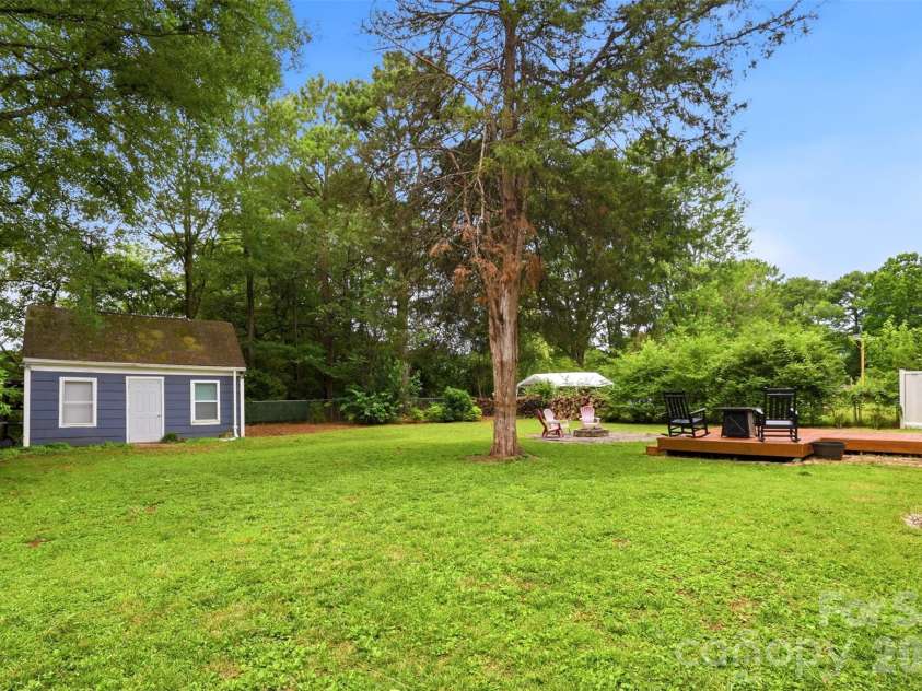 9418 Split Rail Lane, Charlotte, NC 28227.  MLS# CAR4389758, YatesRealty ID 37085. 