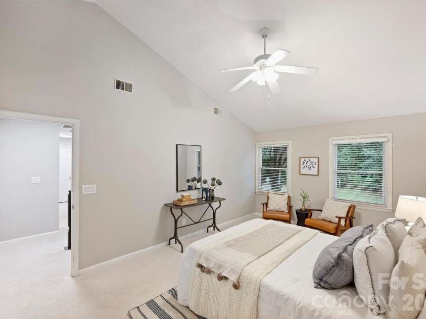 2500 Crescent Knoll Drive, Matthews, NC 28105.  MLS# CAR4399861, YatesRealty ID 37086. Primary Bedroom