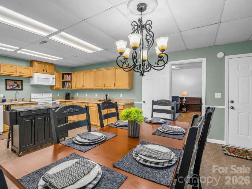 599 Old Henrietta Road, Forest City, NC 28043.  MLS# CAR4400651, YatesRealty ID 37087. Kitchen