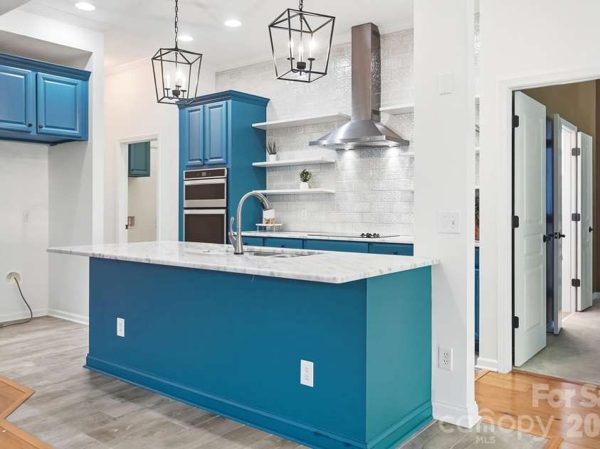 3076 Streamhaven Drive, Fort Mill, SC 29707.  MLS# CAR4403200, YatesRealty ID 37089. 
