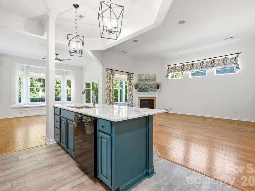 3076 Streamhaven Drive, Fort Mill, SC 29707.  MLS# CAR4403200, YatesRealty ID 37089. 