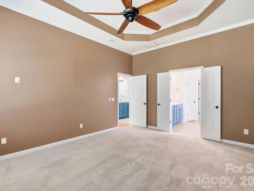 3076 Streamhaven Drive, Fort Mill, SC 29707.  MLS# CAR4403200, YatesRealty ID 37089. 