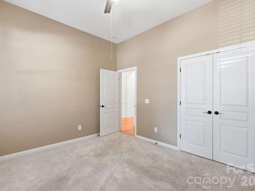3076 Streamhaven Drive, Fort Mill, SC 29707.  MLS# CAR4403200, YatesRealty ID 37089. 