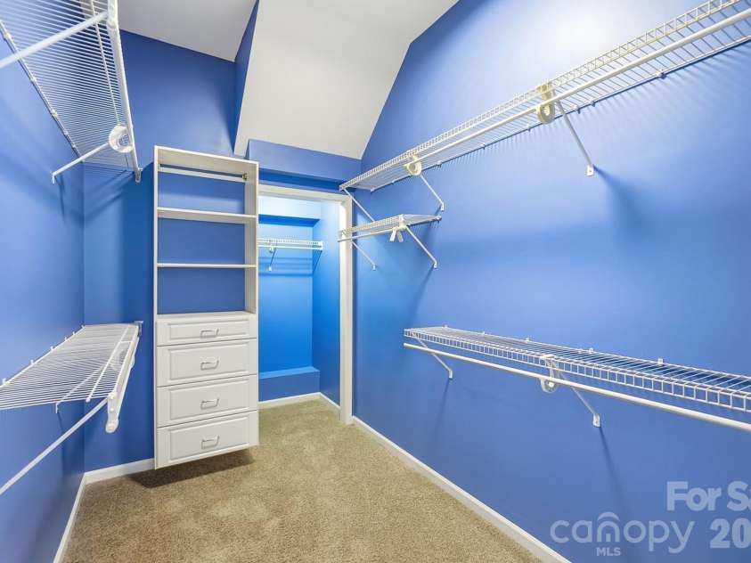 3076 Streamhaven Drive, Fort Mill, SC 29707.  MLS# CAR4403200, YatesRealty ID 37089. Huge primary closet