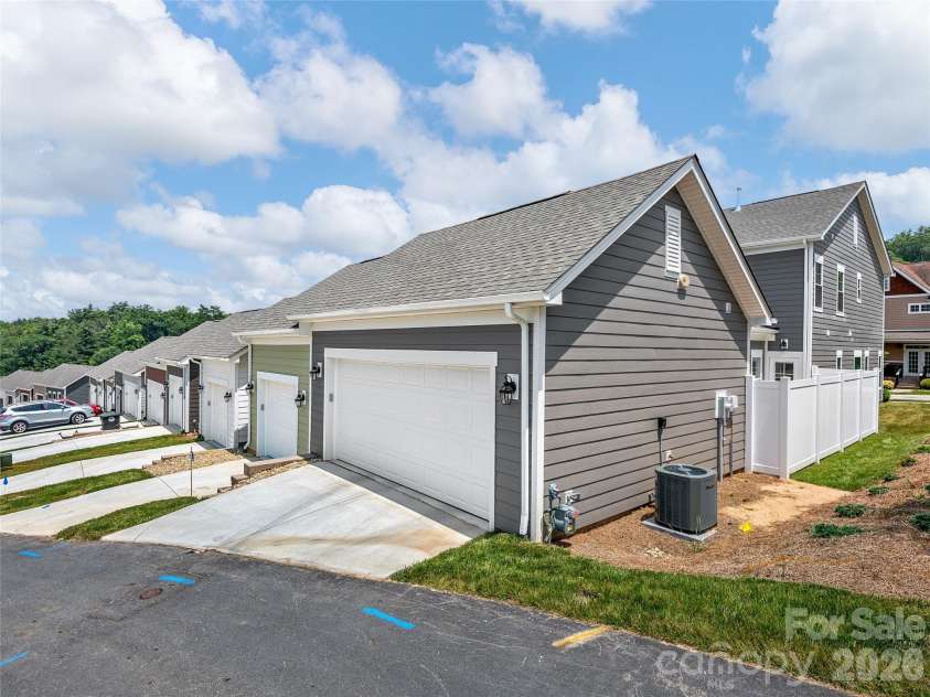 129 Cherry Springs Lane, Asheville, NC 28804.  MLS# CAR4336976, YatesRealty ID 3709. Representative Image