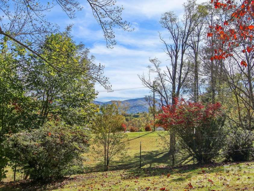 396 & 400 Will Hyatt Road, Waynesville, NC 28786.  MLS# CAR4191538, YatesRealty ID 3709. 