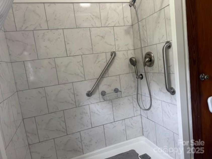 396 & 400 Will Hyatt Road, Waynesville, NC 28786.  MLS# CAR4191538, YatesRealty ID 3709. New Shower install