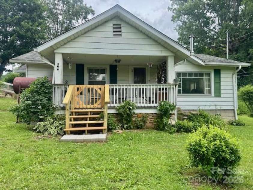 396 & 400 Will Hyatt Road, Waynesville, NC 28786.  MLS# CAR4191538, YatesRealty ID 3709. New steps, 396 Will Hyatt