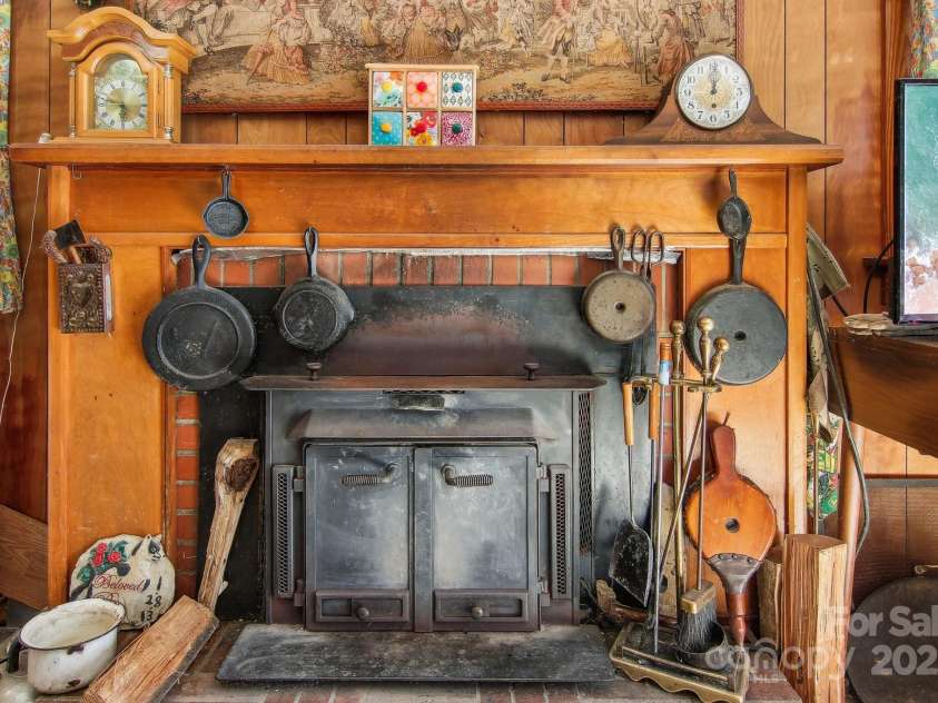 396 & 400 Will Hyatt Road, Waynesville, NC 28786.  MLS# CAR4191538, YatesRealty ID 3709. Wood burning fireplace, 400 Will Hyatt