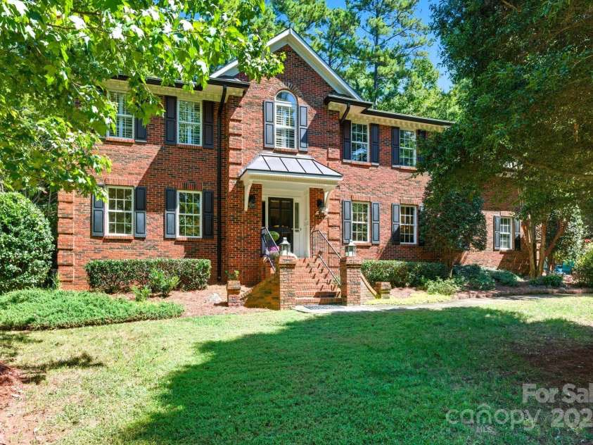 241 Pat Stough Lane, Davidson, NC 28036.  MLS# CAR4300062, YatesRealty ID 37091. 