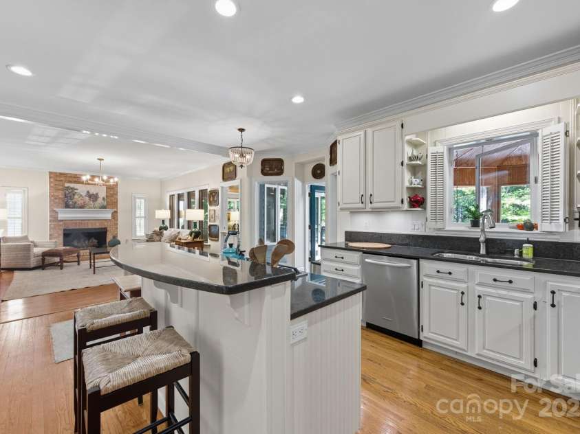 241 Pat Stough Lane, Davidson, NC 28036.  MLS# CAR4300062, YatesRealty ID 37091. 