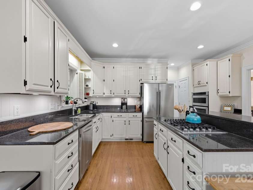 241 Pat Stough Lane, Davidson, NC 28036.  MLS# CAR4300062, YatesRealty ID 37091. 