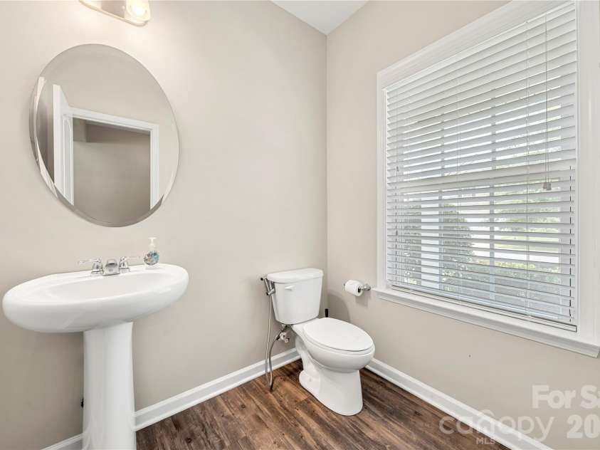 4628 Meshack Avenue, Charlotte, NC 28213.  MLS# CAR4404460, YatesRealty ID 37093. 
