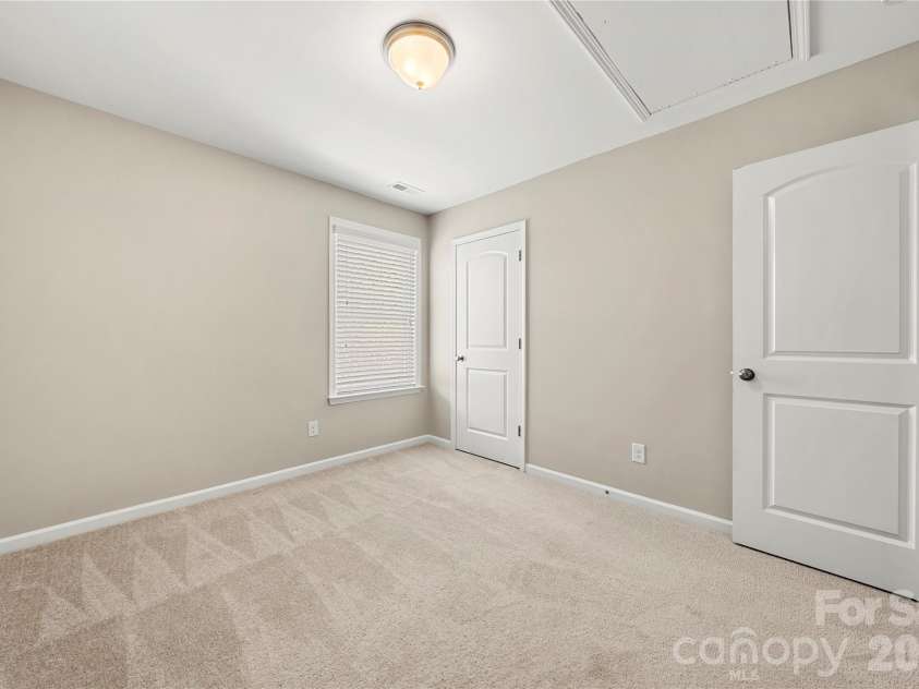 4628 Meshack Avenue, Charlotte, NC 28213.  MLS# CAR4404460, YatesRealty ID 37093. 