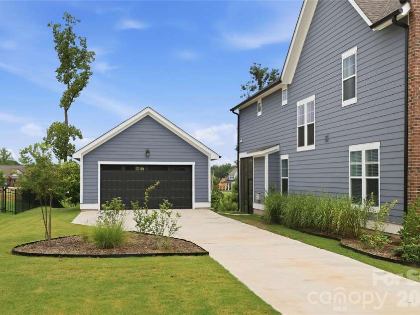 223 Parkland Avenue, Rock Hill, SC 29730.  MLS# CAR4403538, YatesRealty ID 37094. 