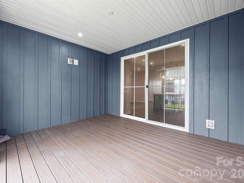 928 Portrush Lane, Tega Cay, SC 29708.  MLS# CAR4402531, YatesRealty ID 37099. 
