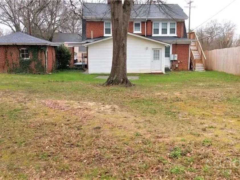 715 Marion Street, Shelby, NC 28150.  MLS# CAR4315155, YatesRealty ID 371. 