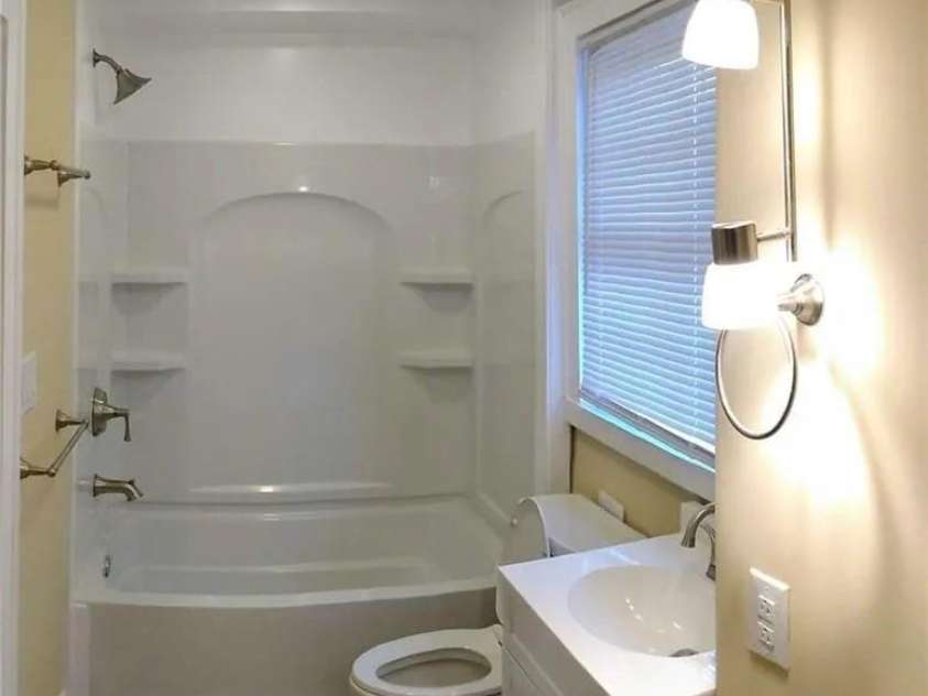 715 Marion Street, Shelby, NC 28150.  MLS# CAR4315155, YatesRealty ID 371. 