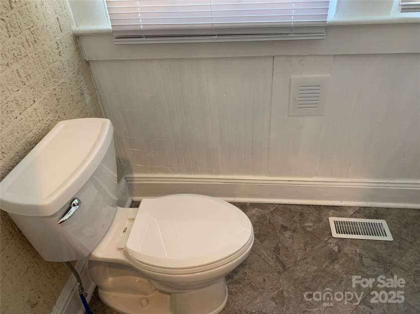 715 Marion Street, Shelby, NC 28150.  MLS# CAR4315155, YatesRealty ID 371. 