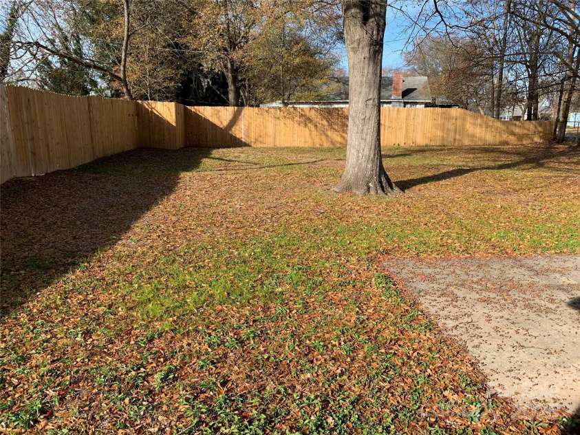 715 Marion Street, Shelby, NC 28150.  MLS# CAR4315155, YatesRealty ID 371. 