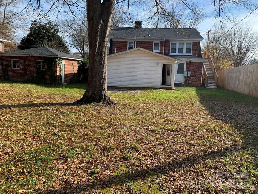 715 Marion Street, Shelby, NC 28150.  MLS# CAR4315155, YatesRealty ID 371. 