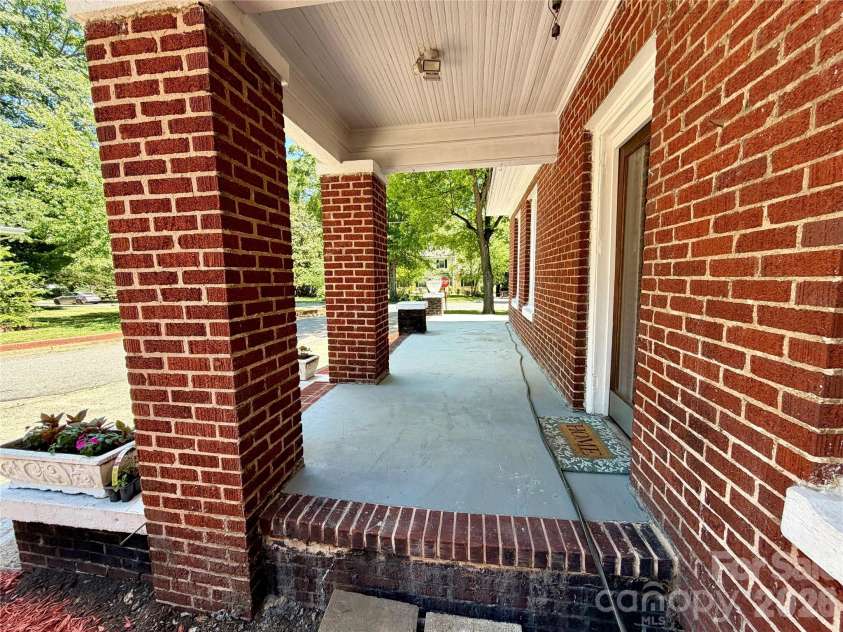 715 Marion Street, Shelby, NC 28150.  MLS# CAR4387396, YatesRealty ID 371. 