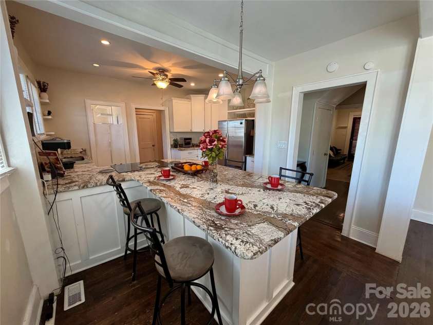 715 Marion Street, Shelby, NC 28150.  MLS# CAR4387396, YatesRealty ID 371. 
