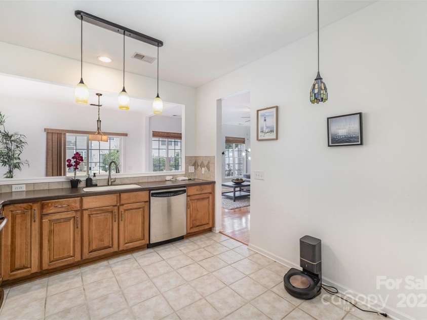 10015 Garrison Watch Avenue, Charlotte, NC 28277.  MLS# CAR4239226, YatesRealty ID 3710. 