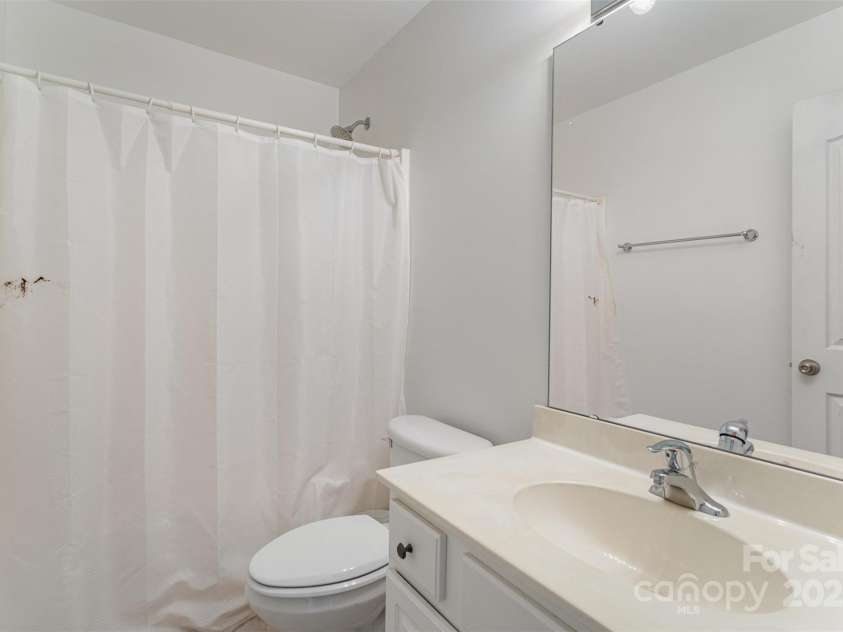 10015 Garrison Watch Avenue, Charlotte, NC 28277.  MLS# CAR4239226, YatesRealty ID 3710. 
