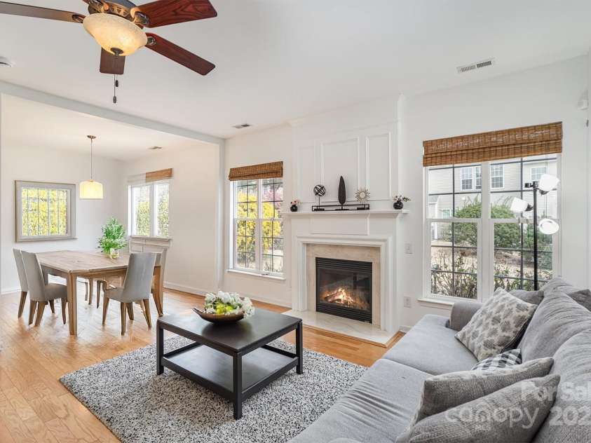 10015 Garrison Watch Avenue, Charlotte, NC 28277.  MLS# CAR4239226, YatesRealty ID 3710. Living room/dining room