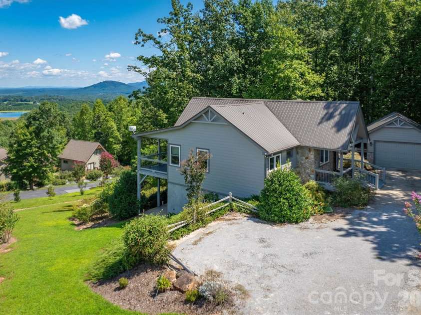 2262 Grandview Peaks Drive, Nebo, NC 28761.  MLS# CAR4355618, YatesRealty ID 3710. 