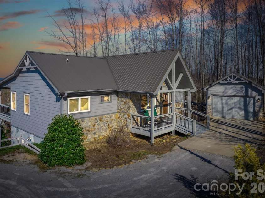 2262 Grandview Peaks Drive, Nebo, NC 28761.  MLS# CAR4355618, YatesRealty ID 3710. 