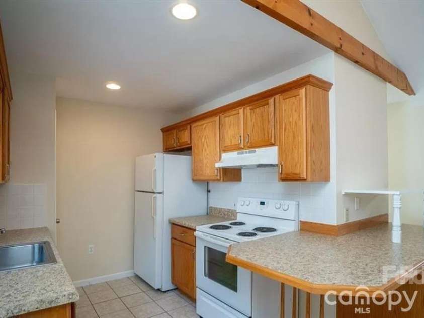 7479 Katherine Drive, Denver, NC 28037.  MLS# CAR4343187, YatesRealty ID 3710. 