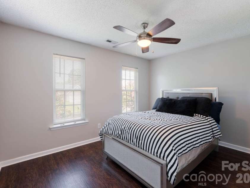 5782 Dove Point Drive, Concord, NC 28025.  MLS# CAR4402560, YatesRealty ID 37101. 