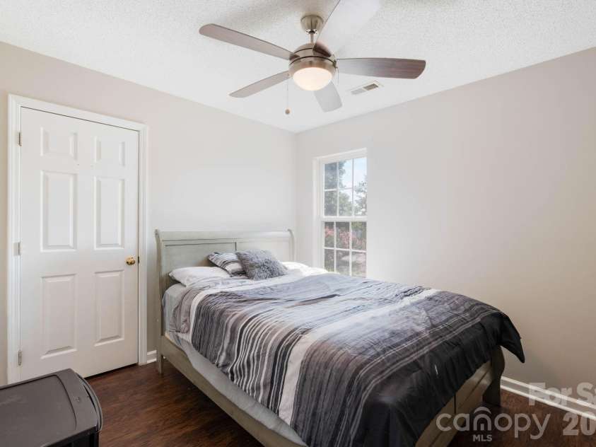 5782 Dove Point Drive, Concord, NC 28025.  MLS# CAR4402560, YatesRealty ID 37101. 
