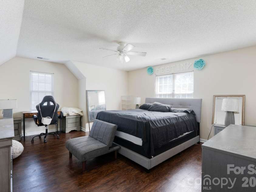 5782 Dove Point Drive, Concord, NC 28025.  MLS# CAR4402560, YatesRealty ID 37101. 