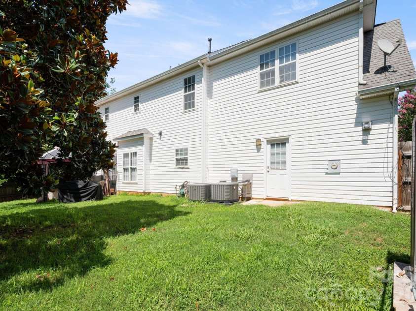 5782 Dove Point Drive, Concord, NC 28025.  MLS# CAR4402560, YatesRealty ID 37101. 