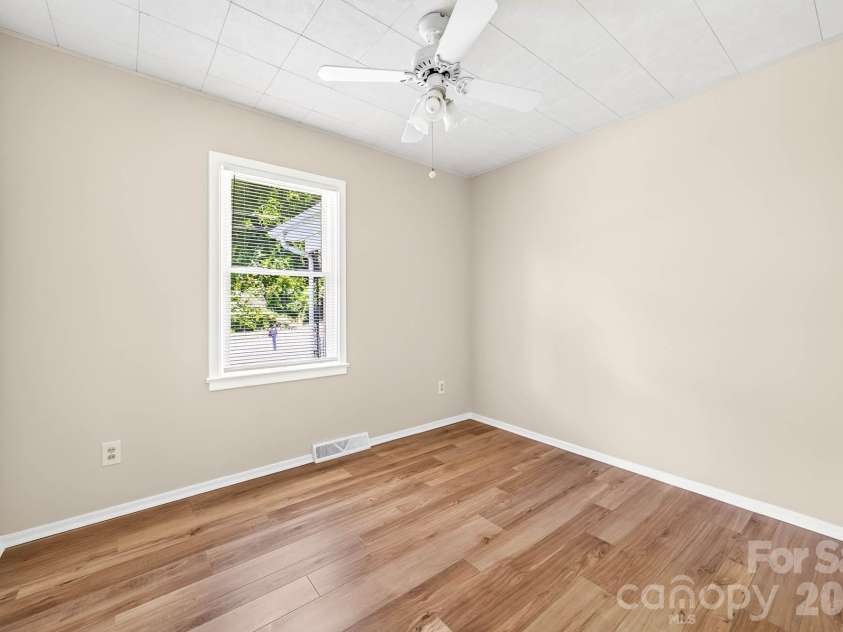 4723 Northaven Drive, Charlotte, NC 28206.  MLS# CAR4402019, YatesRealty ID 37103. Bedroom 2