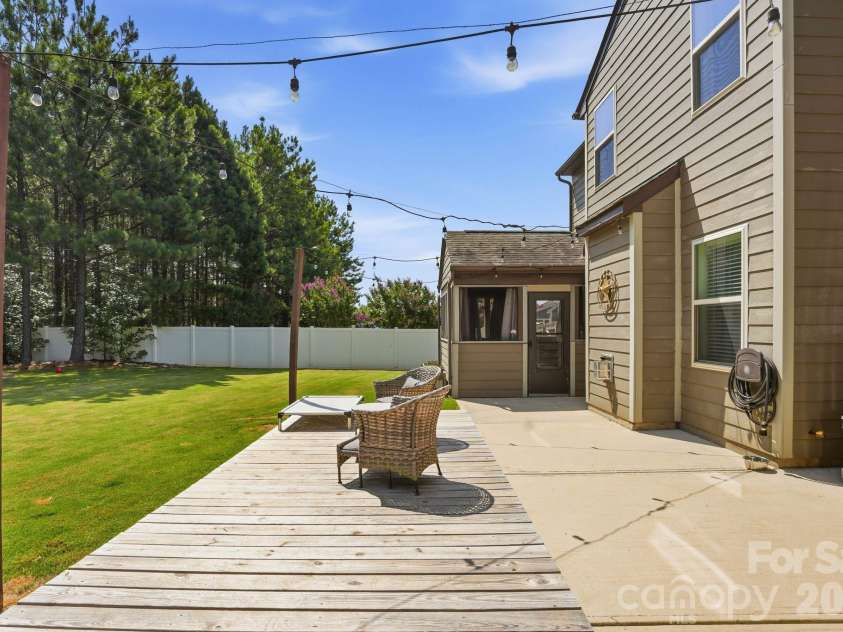 5917 Mcclintock Drive, Denver, NC 28037.  MLS# CAR4401009, YatesRealty ID 37105. 