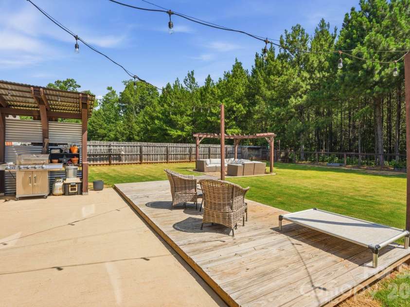 5917 Mcclintock Drive, Denver, NC 28037.  MLS# CAR4401009, YatesRealty ID 37105. 